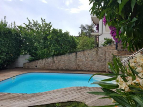 Гостиница Villa Pineland  Боргетто-Санто-Спирито